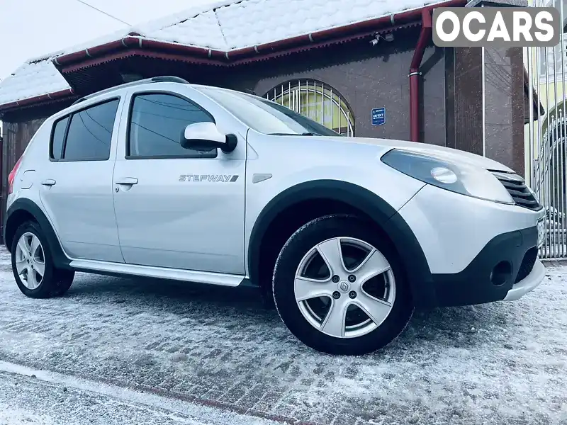 Хэтчбек Renault Sandero 2012 1.6 л. Ручная / Механика обл. Львовская, Львов - Фото 1/21