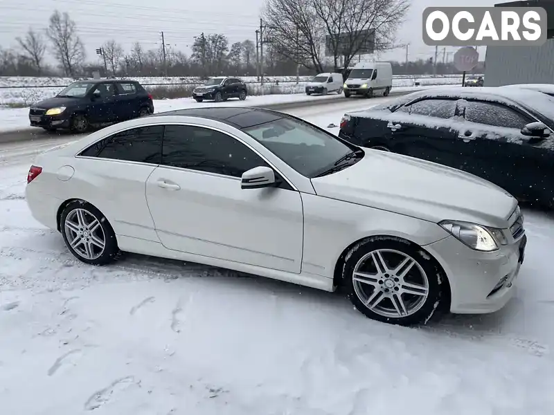 Купе Mercedes-Benz E-Class 2012 1.8 л. Автомат обл. Киевская, Киев - Фото 1/21