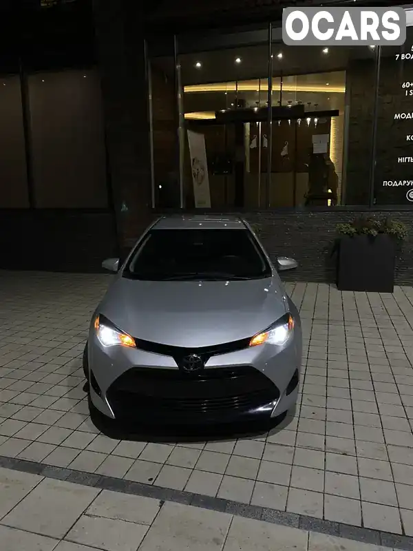 Универсал Toyota Corolla 2018 1.8 л. Вариатор обл. Черкасская, Черкассы - Фото 1/14