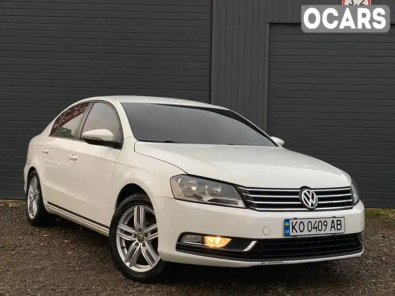 Седан Volkswagen Passat 2012 1.6 л. Ручна / Механіка обл. Закарпатська, Ужгород - Фото 1/21