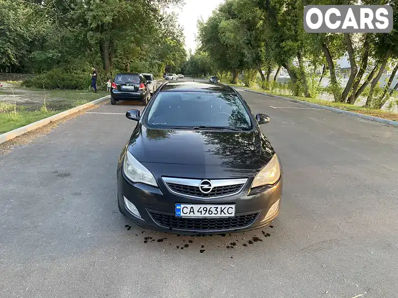 Универсал Opel Astra 2011 1.3 л. Ручная / Механика обл. Черкасская, Черкассы - Фото 1/21