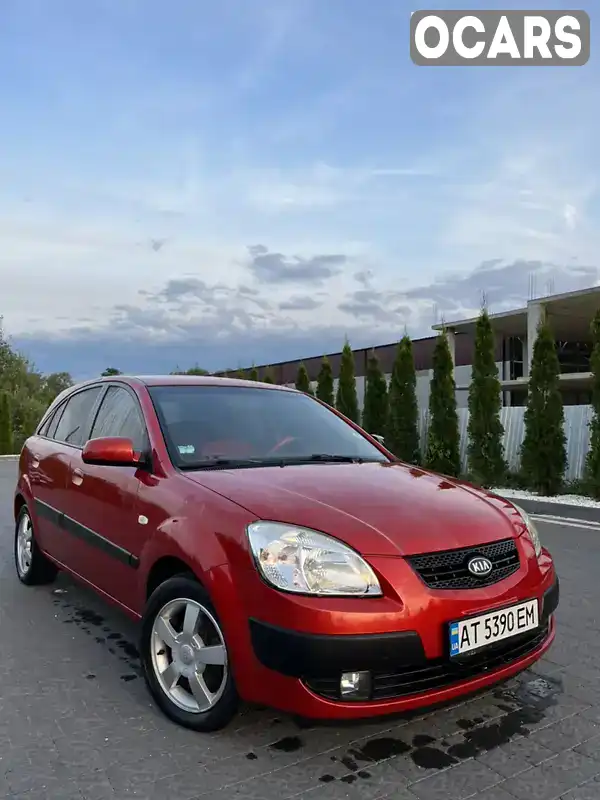 Хэтчбек Kia Rio 2005 1.4 л. Ручная / Механика обл. Ивано-Франковская, Надворная - Фото 1/21