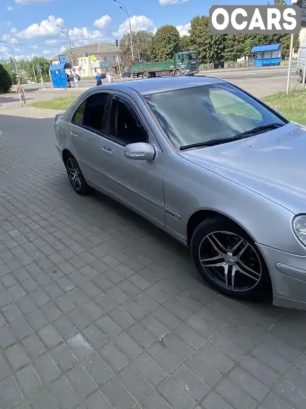 Седан Mercedes-Benz C-Class 2003 2.15 л. Автомат обл. Киевская, Бровары - Фото 1/11