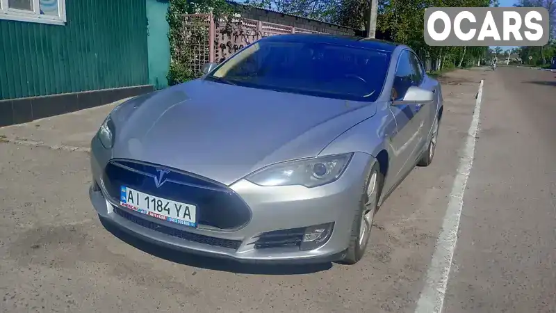 Ліфтбек Tesla Model S 2013 null_content л. Автомат обл. Київська, Бориспіль - Фото 1/11