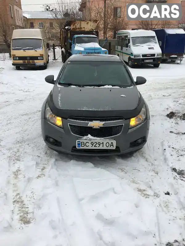 Седан Chevrolet Cruze 2010 1.6 л. Ручная / Механика обл. Львовская, Червоноград - Фото 1/12