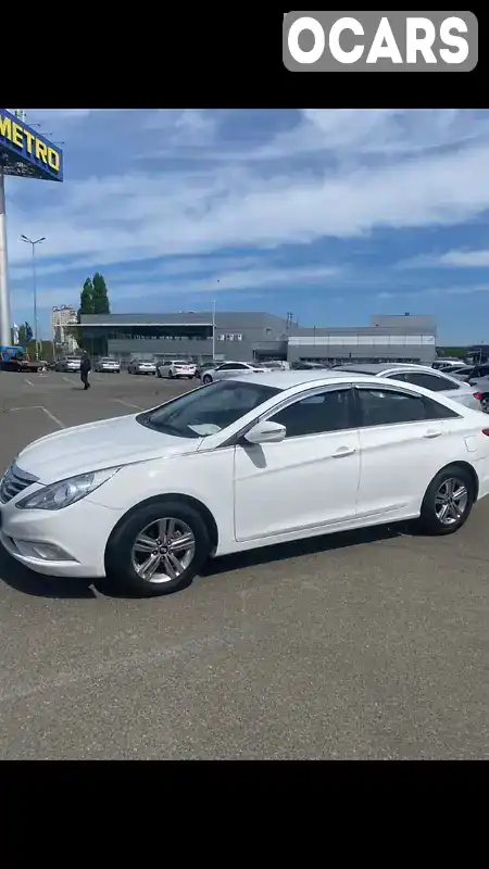 Седан Hyundai Sonata 2014 2 л. Автомат обл. Київська, Київ - Фото 1/17