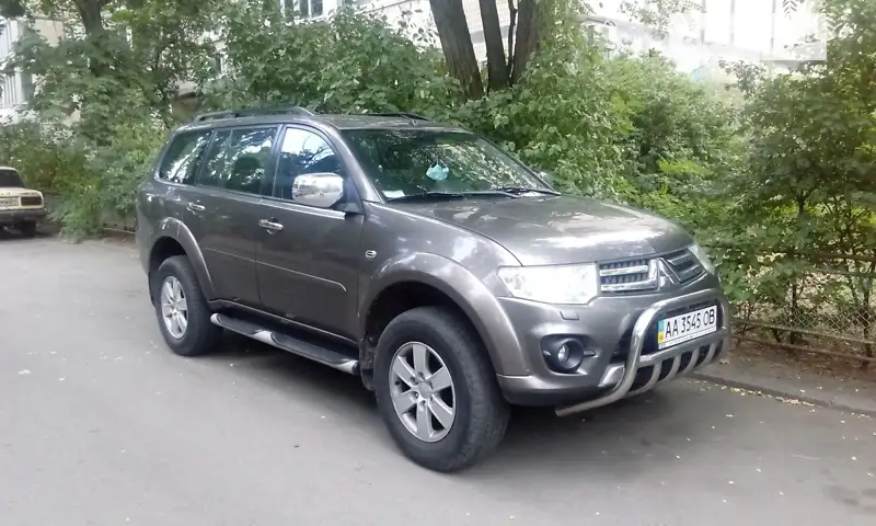 Позашляховик / Кросовер Mitsubishi Pajero Sport 2013 2.48 л. Автомат обл. Київська, Київ - Фото 1/5