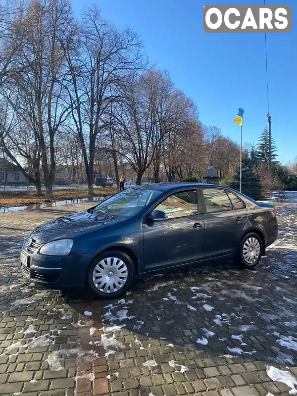 Седан Volkswagen Jetta 2006 1.6 л. Ручная / Механика обл. Полтавская, Кобеляки - Фото 1/17