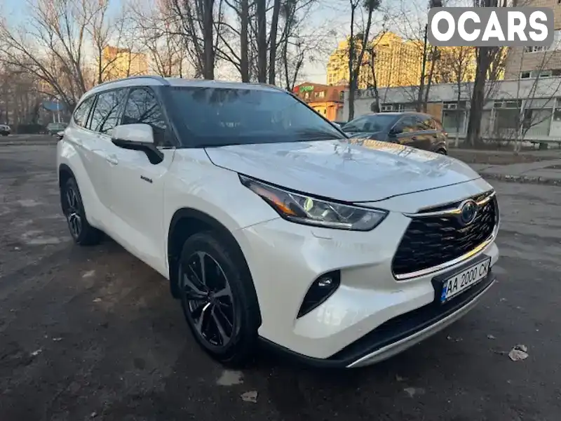 Позашляховик / Кросовер Toyota Highlander 2021 2.49 л. Варіатор обл. Київська, Київ - Фото 1/14