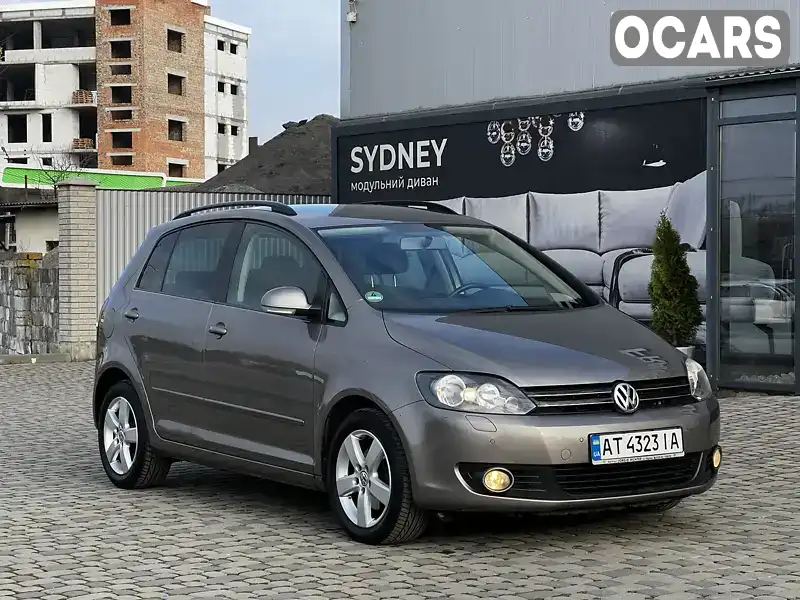 Хетчбек Volkswagen Golf Plus 2010 1.6 л. Автомат обл. Івано-Франківська, Івано-Франківськ - Фото 1/21