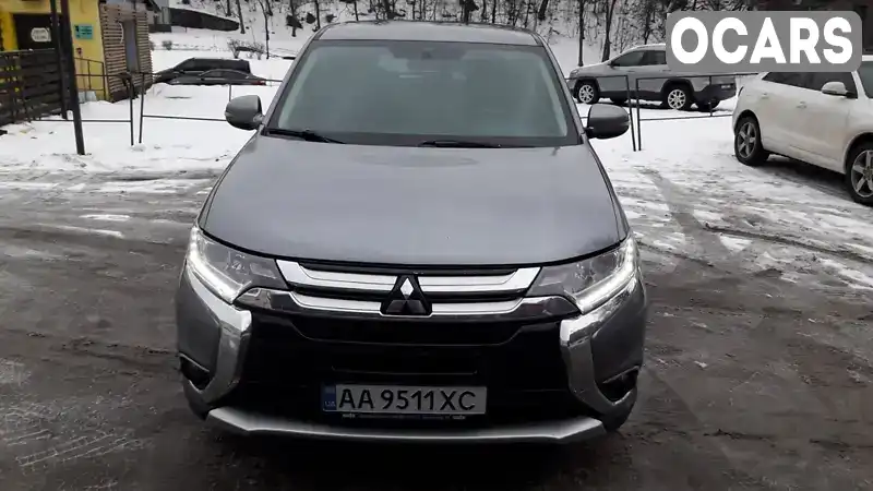 Внедорожник / Кроссовер Mitsubishi Outlander 2015 2 л. Автомат обл. Киевская, Киев - Фото 1/20