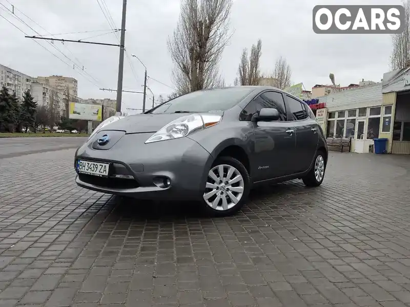 Хэтчбек Nissan Leaf 2015 null_content л. Вариатор обл. Одесская, Одесса - Фото 1/9