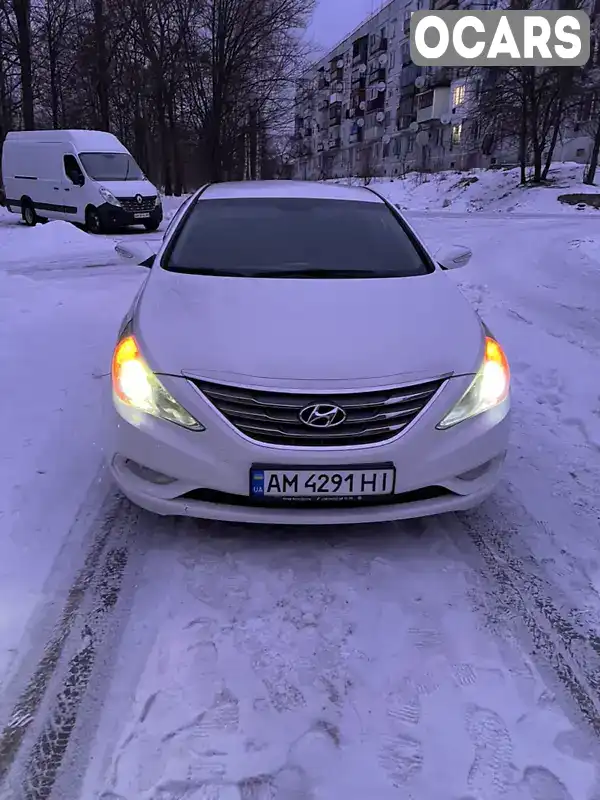 Седан Hyundai Sonata 2011 2 л. Автомат обл. Житомирская, Коростень - Фото 1/21