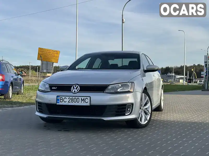 Седан Volkswagen Jetta 2013 2 л. Ручна / Механіка обл. Львівська, Львів - Фото 1/21