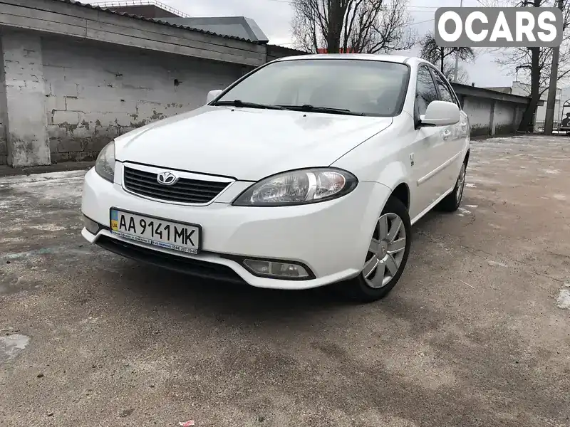 Седан Daewoo Gentra 2015 1.49 л. Ручна / Механіка обл. Київська, Київ - Фото 1/21