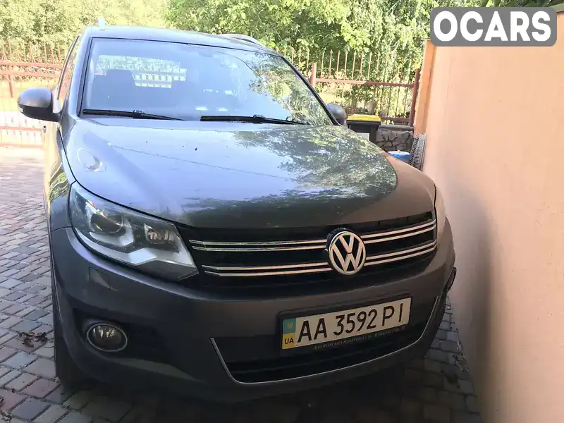 Внедорожник / Кроссовер Volkswagen Tiguan 2013 1.97 л. Автомат обл. Киевская, Киев - Фото 1/8