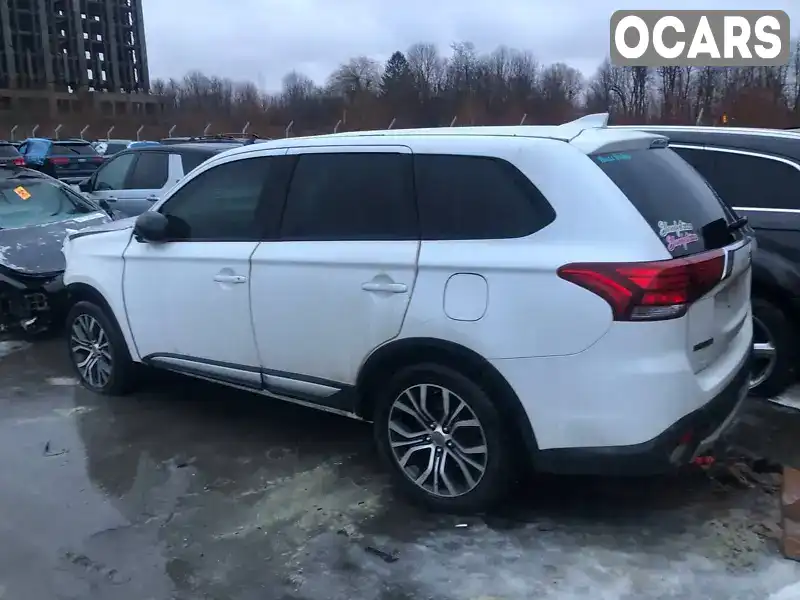 Внедорожник / Кроссовер Mitsubishi Outlander 2017 2.4 л. Автомат обл. Львовская, Львов - Фото 1/7