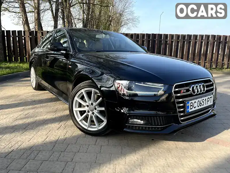 Седан Audi A4 2013 2 л. Автомат обл. Львовская, Стрый - Фото 1/21