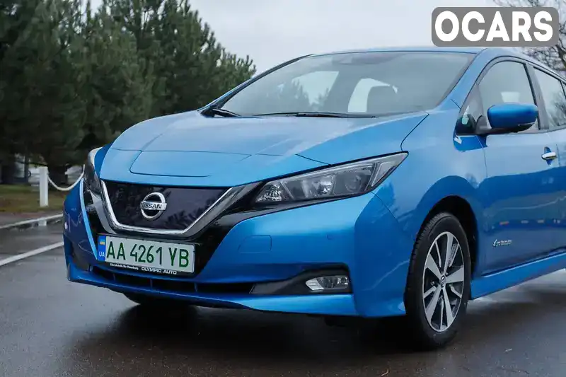 Хэтчбек Nissan Leaf 2019 null_content л. обл. Киевская, Киев - Фото 1/21