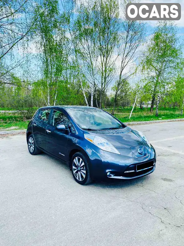 Хэтчбек Nissan Leaf 2013 null_content л. обл. Киевская, Киев - Фото 1/21