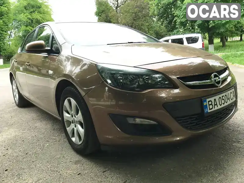Седан Opel Astra 2016 1.6 л. Ручна / Механіка обл. Кіровоградська, Знам'янка - Фото 1/21