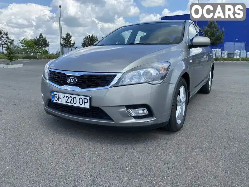 Хетчбек Kia Ceed 2009 1.58 л. Ручна / Механіка обл. Одеська, Одеса - Фото 1/17