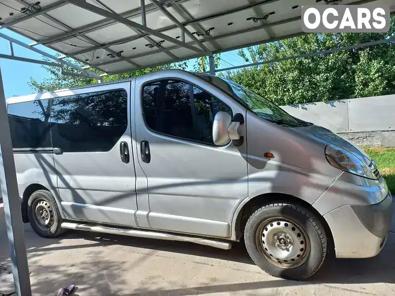 Минивэн Opel Vivaro 2009 2 л. Ручная / Механика обл. Киевская, Киев - Фото 1/9