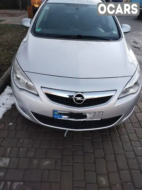 Универсал Opel Astra 2011 1.7 л. Ручная / Механика обл. Черкасская, Маньковка - Фото 1/18