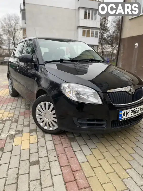 Хэтчбек Skoda Fabia 2008 1.2 л. Ручная / Механика обл. Житомирская, Звягель - Фото 1/21