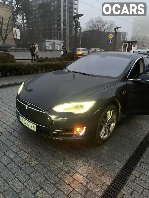 Лифтбек Tesla Model S 2014 null_content л. Автомат обл. Киевская, Рокитное - Фото 1/10