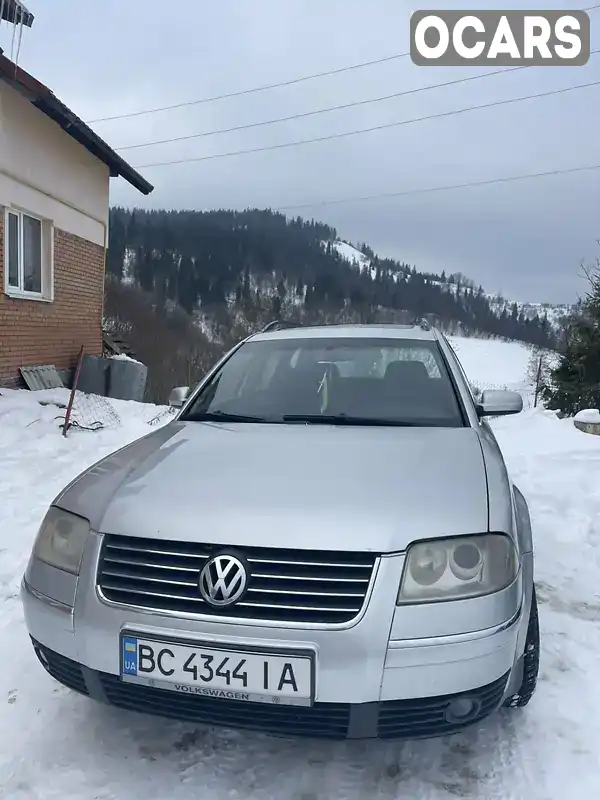 Универсал Volkswagen Passat 2002 2.5 л. Автомат обл. Львовская, Славское - Фото 1/11