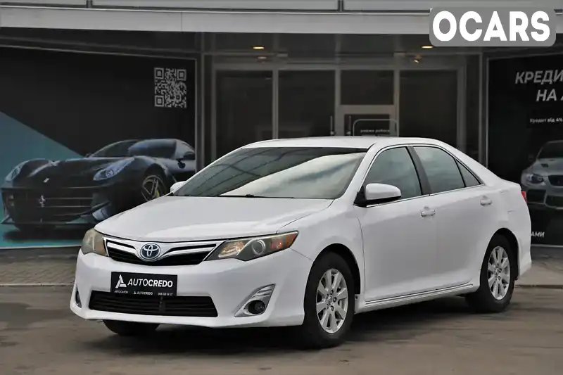 Седан Toyota Camry 2013 2.49 л. Автомат обл. Харьковская, Харьков - Фото 1/21