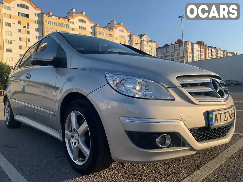 Хетчбек Mercedes-Benz B-Class 2011 1.99 л. Ручна / Механіка обл. Івано-Франківська, Івано-Франківськ - Фото 1/17