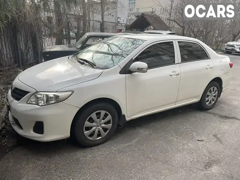 Седан Toyota Corolla 2010 1.3 л. Ручна / Механіка обл. Дніпропетровська, Дніпро (Дніпропетровськ) - Фото 1/10