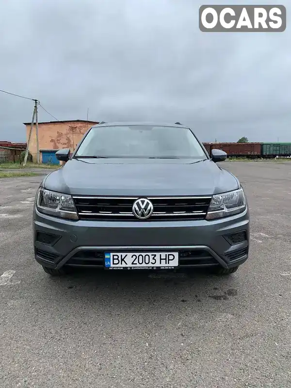 Внедорожник / Кроссовер Volkswagen Tiguan 2020 2 л. Автомат обл. Волынская, Луцк - Фото 1/21