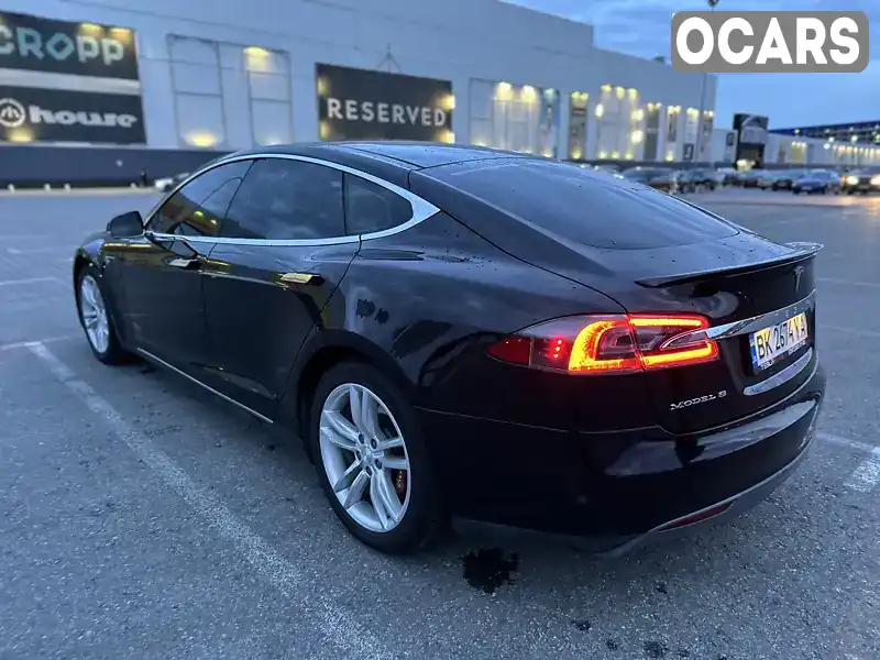 Лифтбек Tesla Model S 2015 null_content л. Автомат обл. Киевская, Киев - Фото 1/21