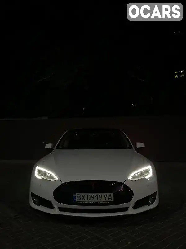 Ліфтбек Tesla Model S 2013 null_content л. обл. Хмельницька, Хмельницький - Фото 1/14