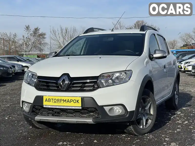 Хетчбек Renault Sandero 2020 0.9 л. Ручна / Механіка обл. Закарпатська, Ужгород - Фото 1/19