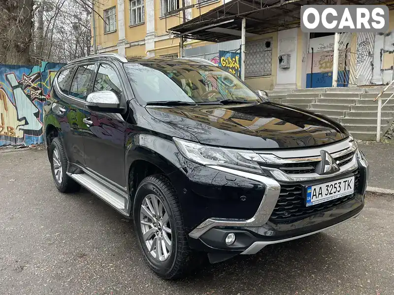 Внедорожник / Кроссовер Mitsubishi Pajero Sport 2017 2.44 л. Автомат обл. Киевская, Киев - Фото 1/10