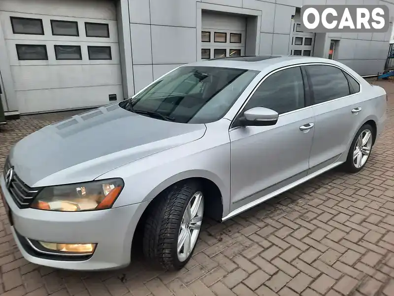 Седан Volkswagen Passat 2013 1.8 л. Автомат обл. Київська, Київ - Фото 1/15