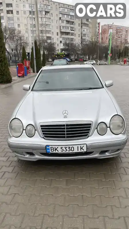 Седан Mercedes-Benz E-Class 2001 2.6 л. Автомат обл. Ровенская, Ровно - Фото 1/20