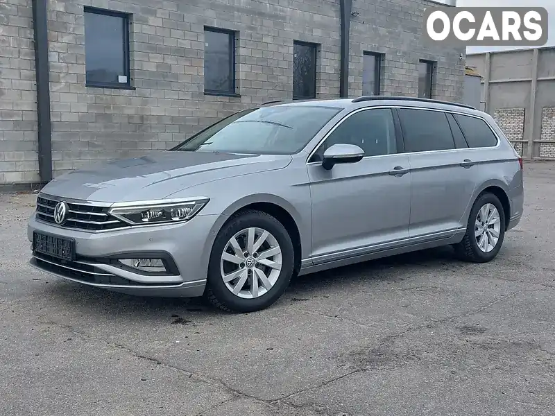 Универсал Volkswagen Passat 2020 1.97 л. Робот обл. Полтавская, Кременчуг - Фото 1/21