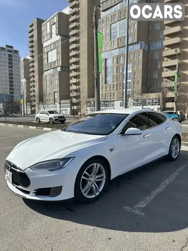 Лифтбек Tesla Model S 2015 null_content л. Автомат обл. Харьковская, Харьков - Фото 1/13