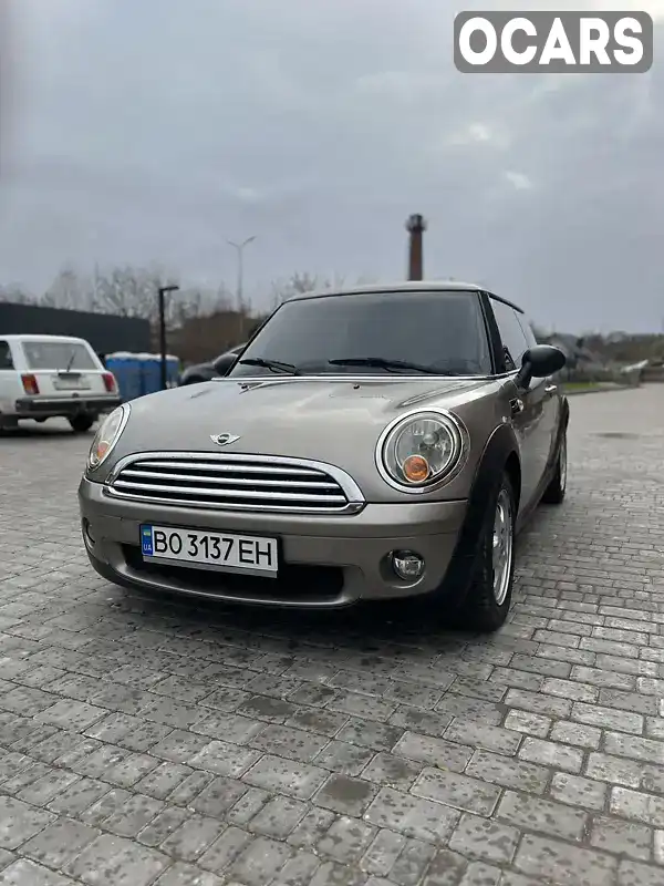 Хетчбек MINI Hatch 2011 1.6 л. Ручна / Механіка обл. Хмельницька, Кам'янець-Подільський - Фото 1/7