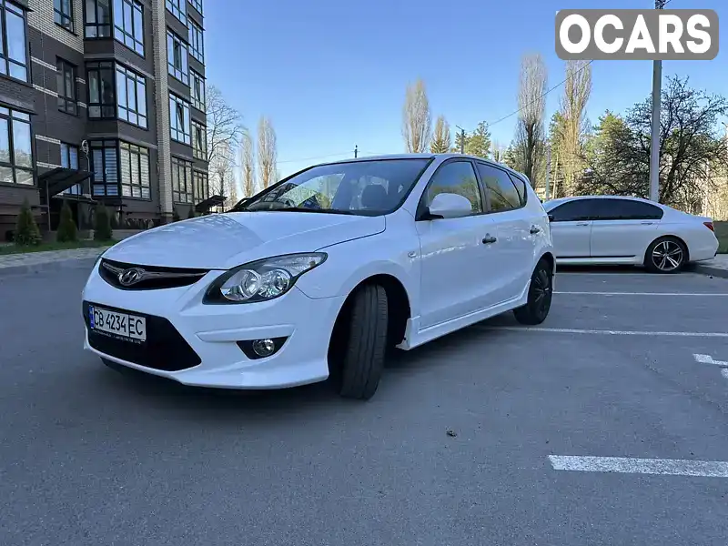 Хетчбек Hyundai i30 2010 1.4 л. Ручна / Механіка обл. Чернігівська, Чернігів - Фото 1/12