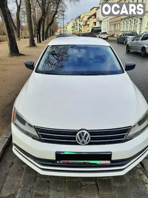 Седан Volkswagen Jetta 2014 2 л. Автомат обл. Киевская, Киев - Фото 1/8