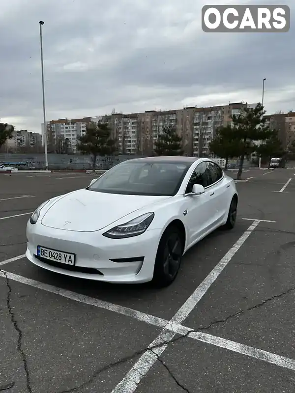Седан Tesla Model 3 2018 null_content л. Автомат обл. Николаевская, Николаев - Фото 1/21