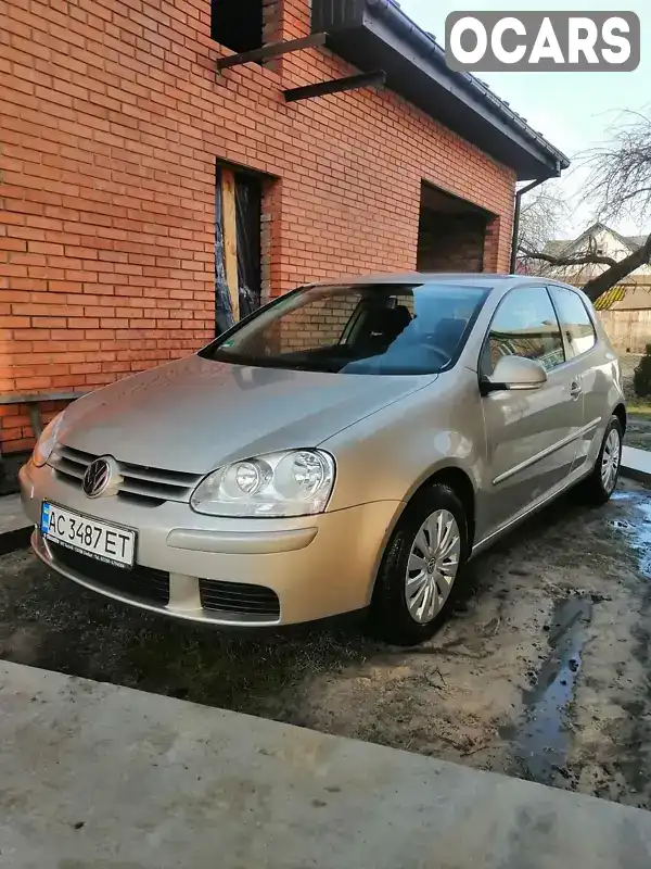 Хэтчбек Volkswagen Golf 2005 1.6 л. Автомат обл. Волынская, Шацк - Фото 1/21