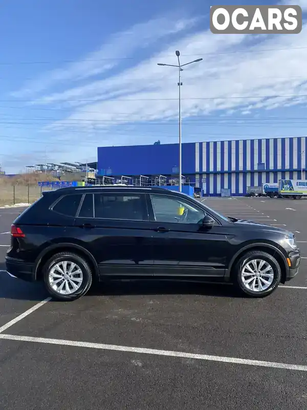 Внедорожник / Кроссовер Volkswagen Tiguan 2017 2 л. Автомат обл. Тернопольская, Кременец - Фото 1/18