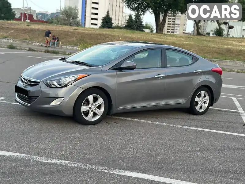 Седан Hyundai Elantra 2013 1.8 л. Автомат обл. Киевская, Киев - Фото 1/15